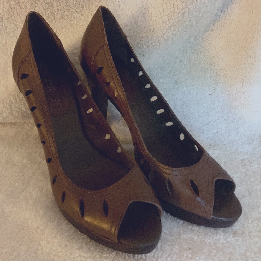 Cathy Jeans leather heels